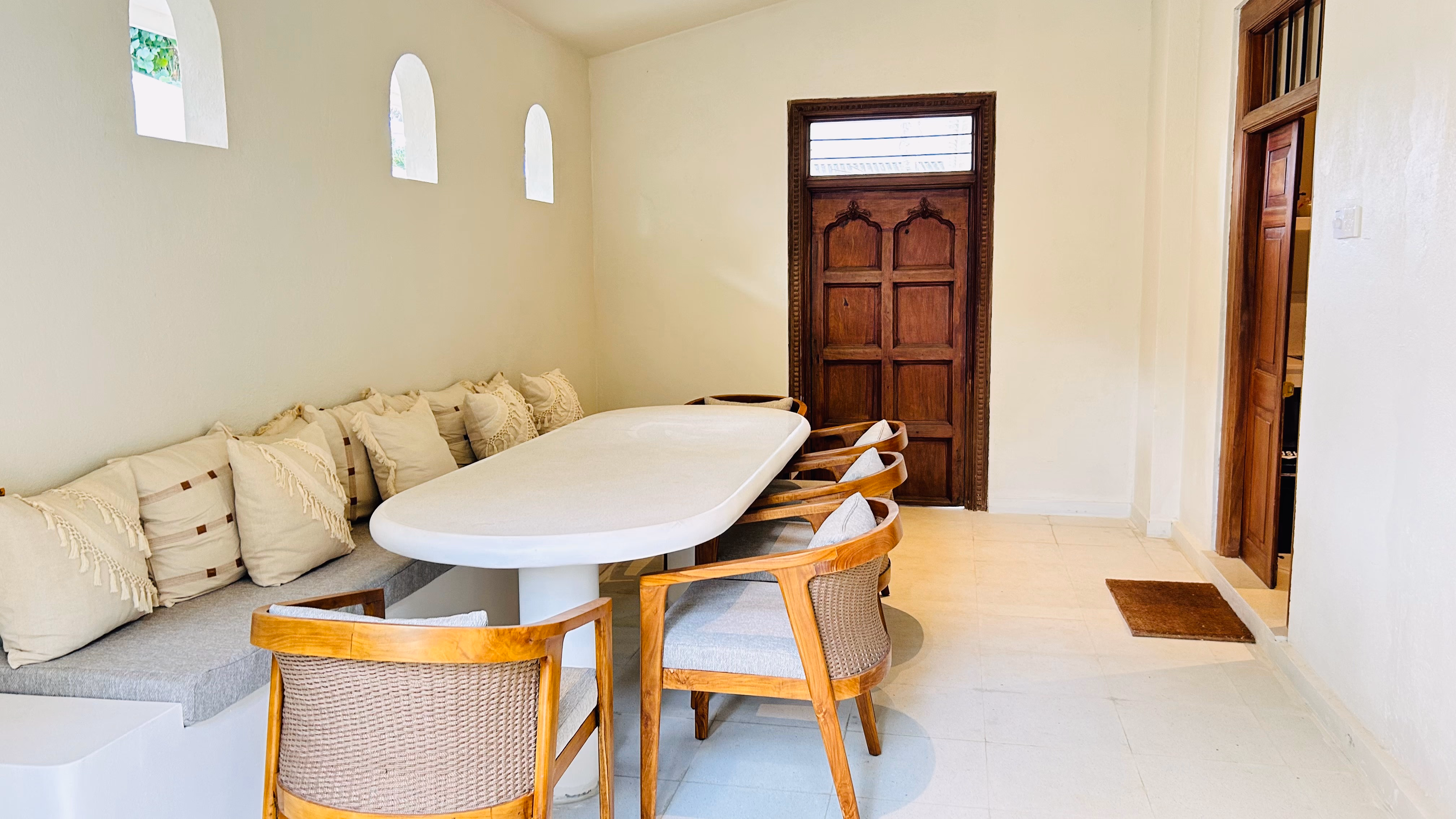 K2 Villa - Bright and comfortable guest bedroom.